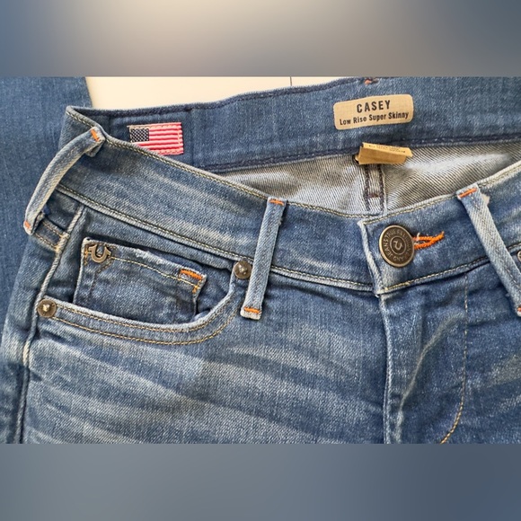 True Religion Women's Blue Skinny Jeans 👖 💙 - Picture 4 of 12